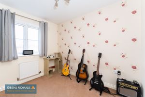 Bedroom- click for photo gallery